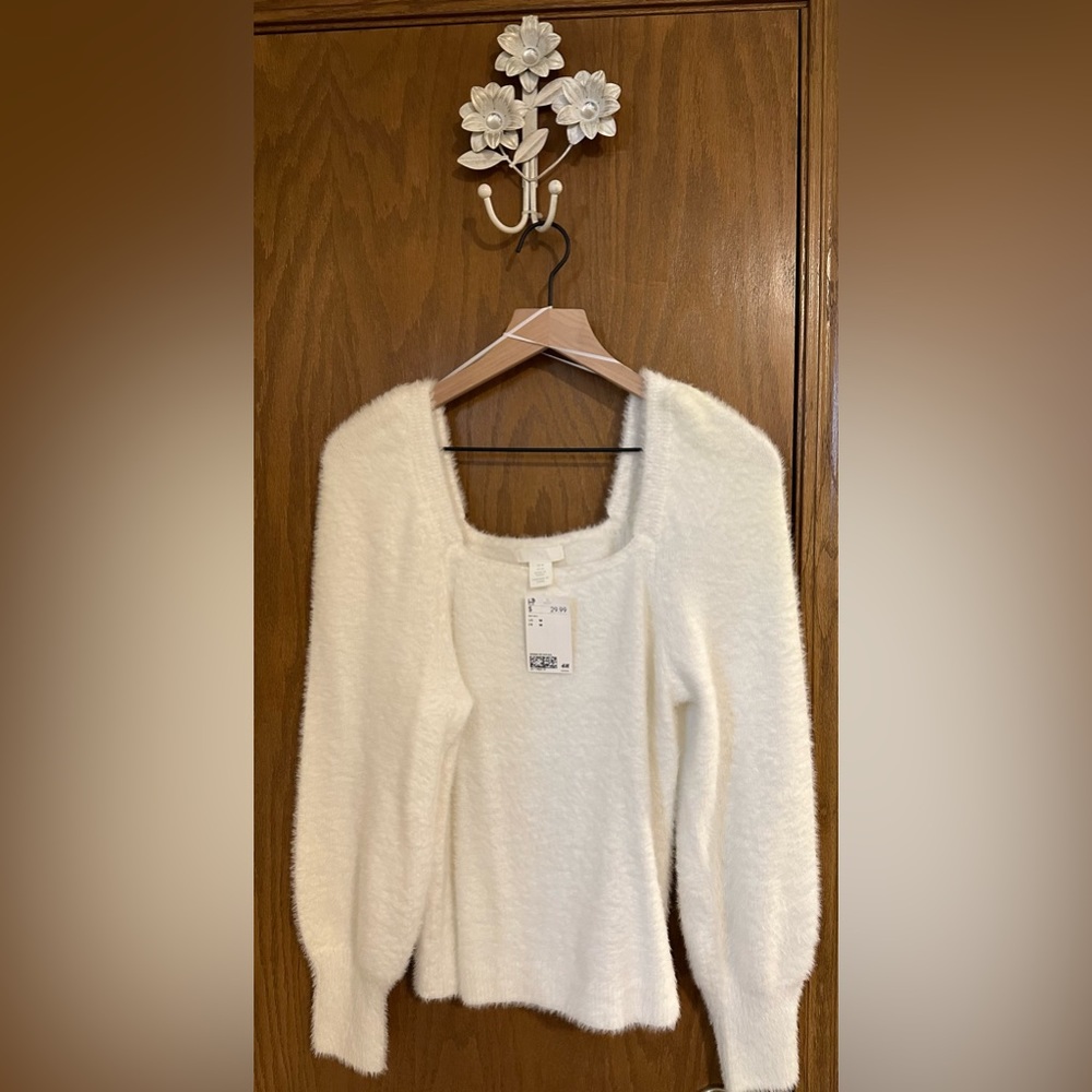 H&M white square neck sweater size med